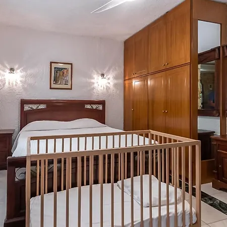 Maria Elena Iii Villa