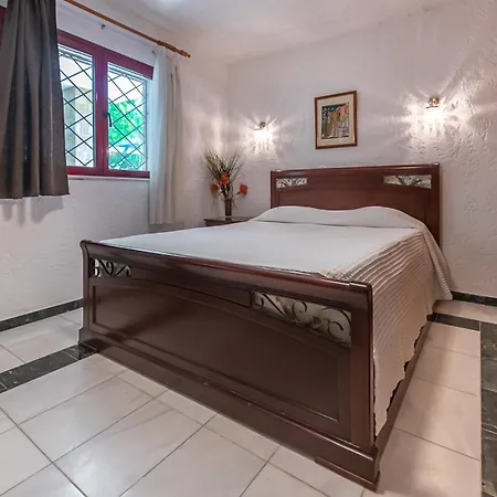 Maria Elena Iii Kalogriá