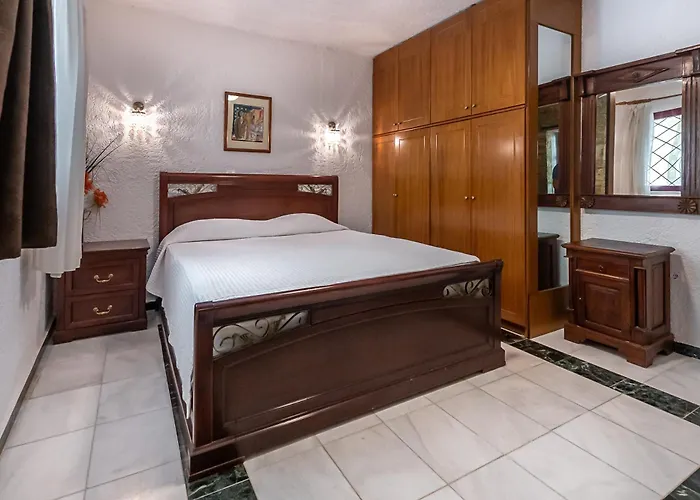 Maria Elena Iii Kalogria (Sithonia)