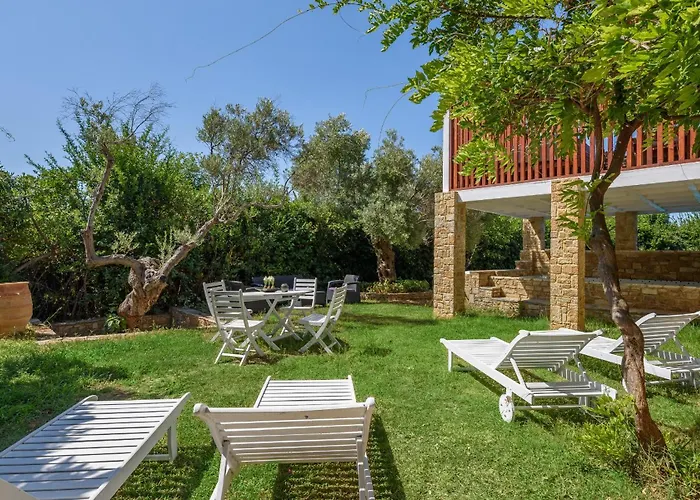 Maria Elena Iii Vilă